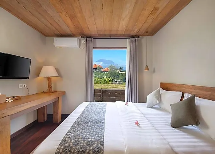 Castle By The Sea 4* Medahan